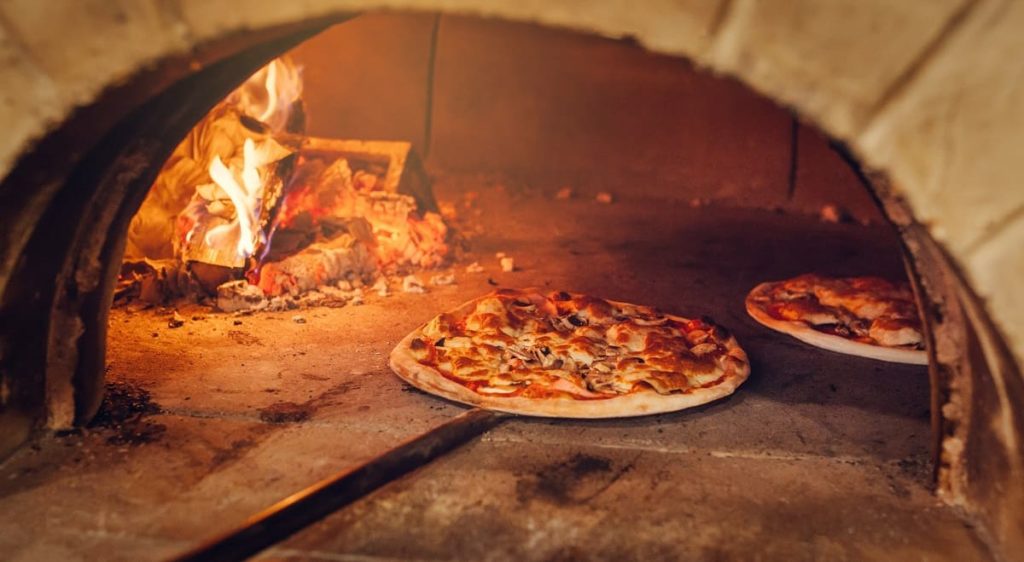 pizza-feu-de-bois-hotel-victory-tulear-madagascar